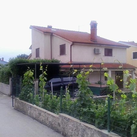 Studio Apartman Edy 3 Pula Exterior foto